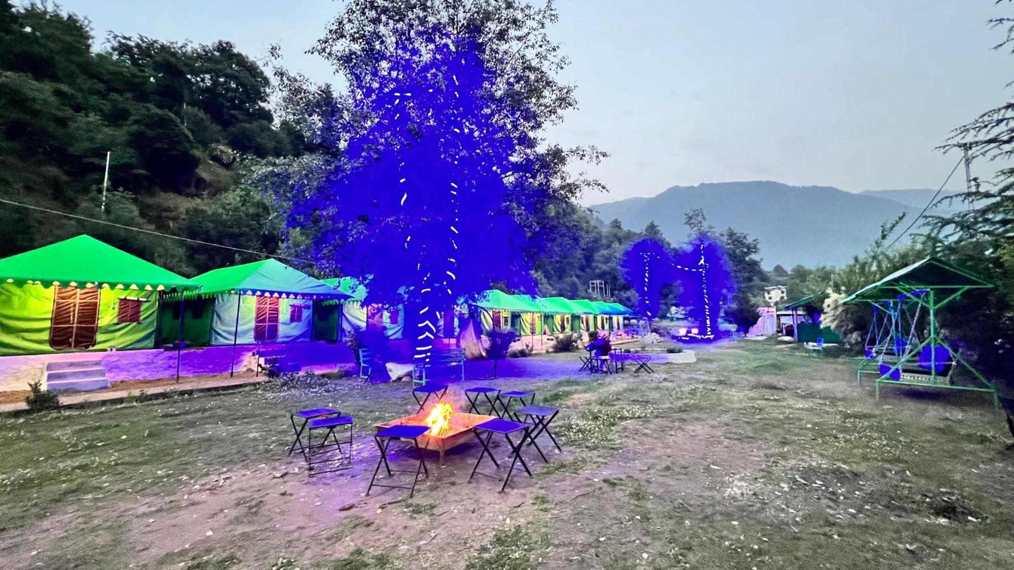 Himalayan Riverside Swiss Cottage Tents, Manali Exterior foto