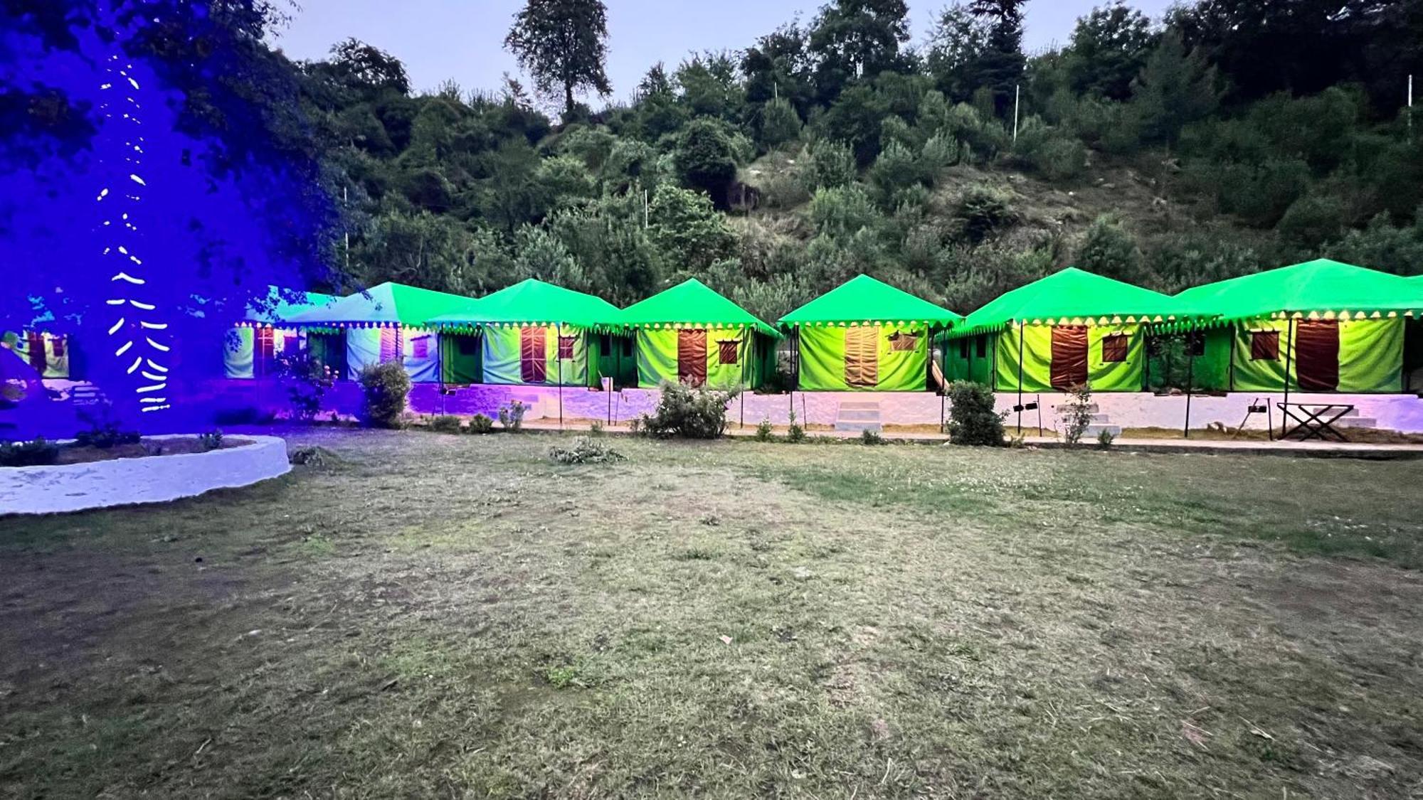 Himalayan Riverside Swiss Cottage Tents, Manali Exterior foto